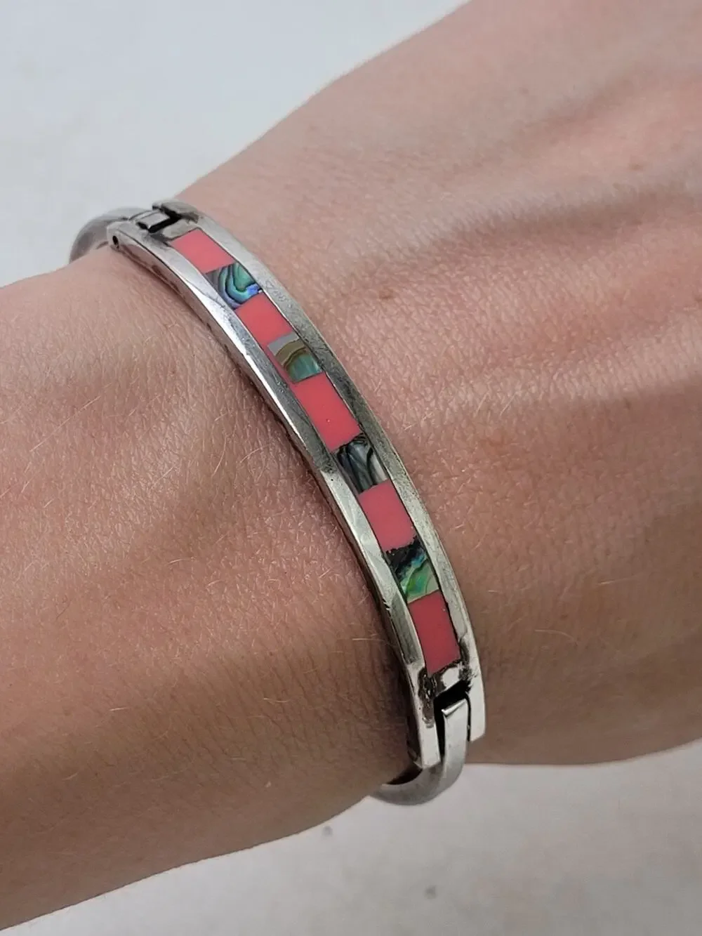 Vintage Sterling Silver Mexican Hinged Bangel Bracelet w Abalone & Pink Enamel